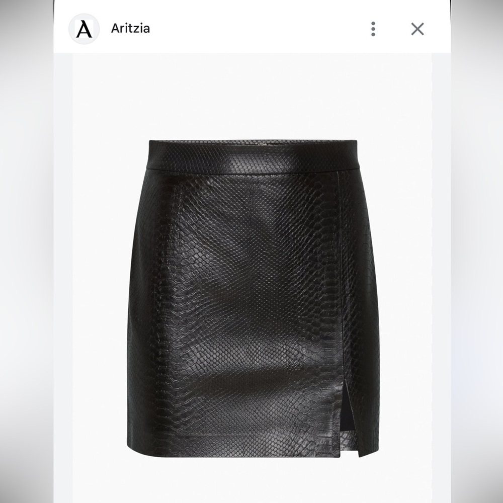 Aritzia Wilfred Vegan Leather Python Patio Skirt. Size 2